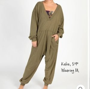 Natural Life jumpsuit size MD